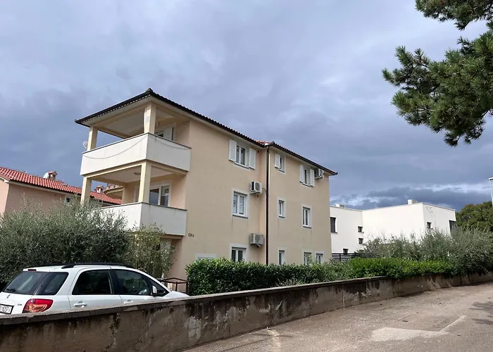 Dorothy マリンスカ